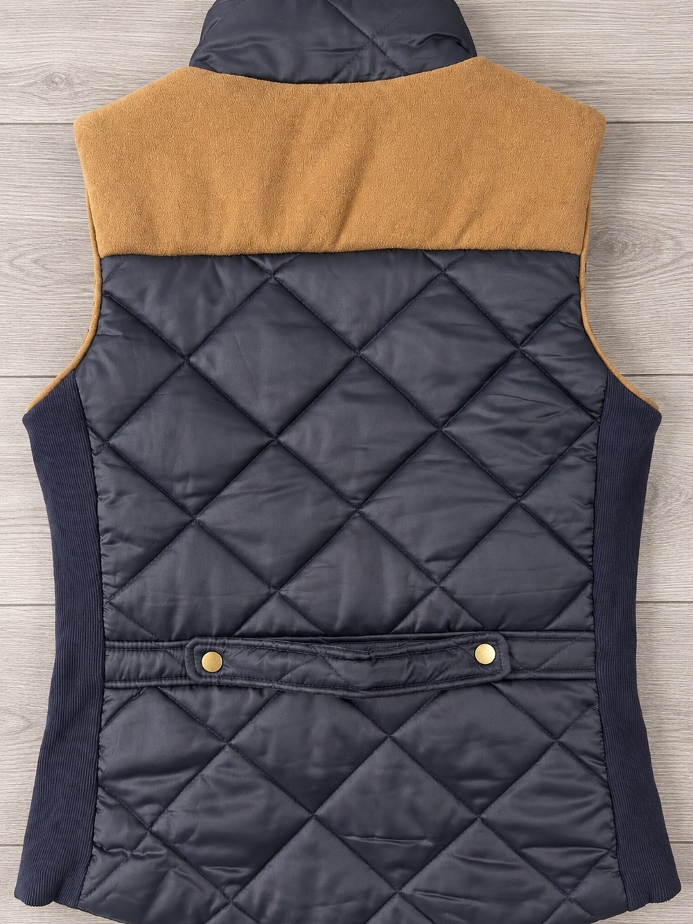 Quilted Zip-Front Vest in Dark Navy - Picture 3 of 3